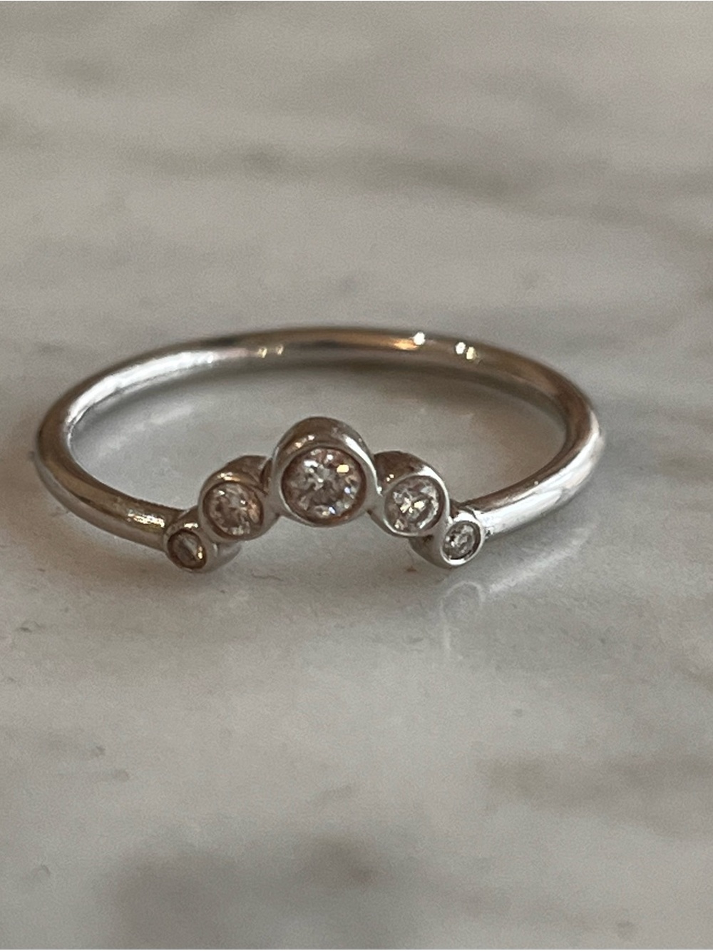White Gold (14k) Five-Bezel Ring - size 6